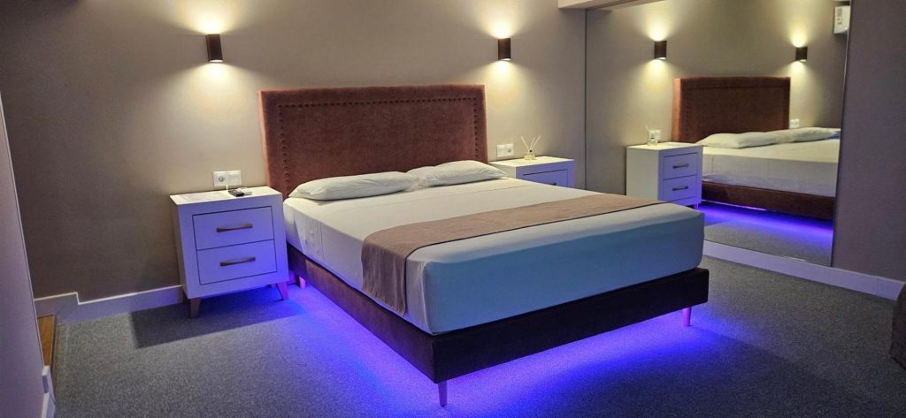 El diseño sensorial y la tecnología en habitaciones de lujo